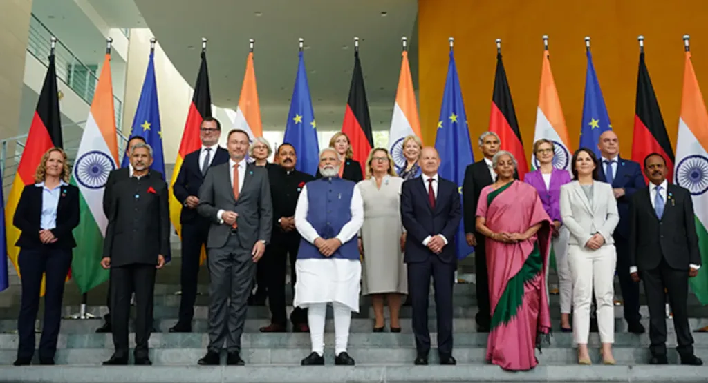 group photo of world leaders at G-20 summit 2023 India