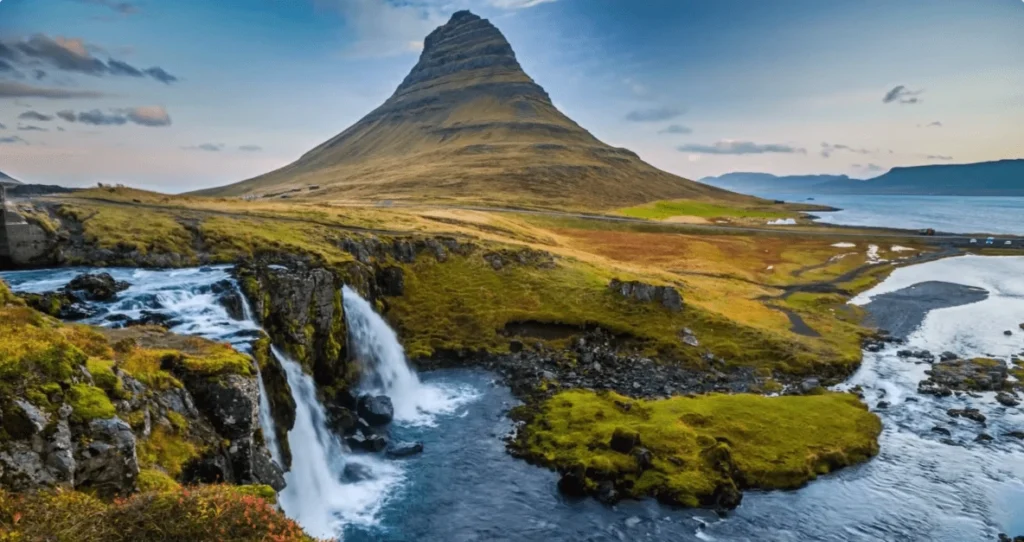 Iceland Day time mountains and water falls Hi World