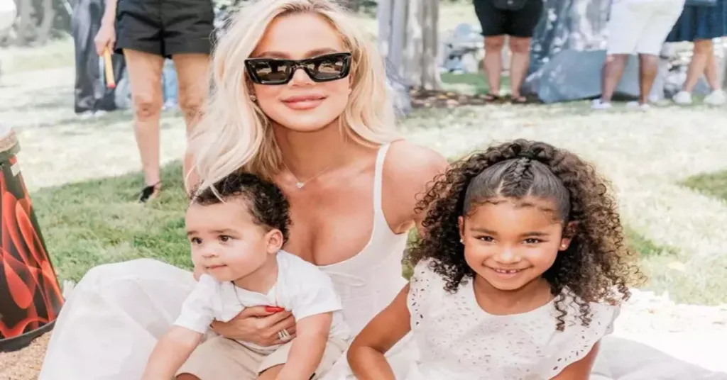 Khloe-Kardashian with son Tatum and daughter True