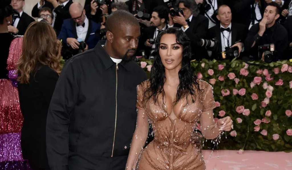 pic of Kim-Kardashian-and-Kanye-west