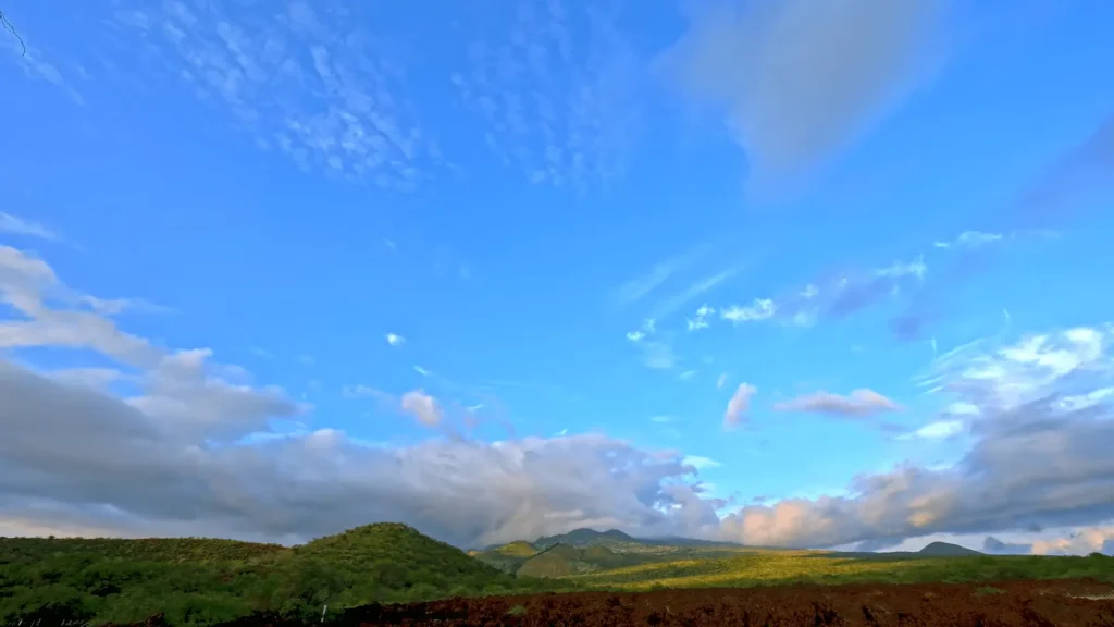 La Perouse Bay: A Complete Guide to Maui's Southern Paradise 1 amazing view with blue sky at La Perouse Bay Maui