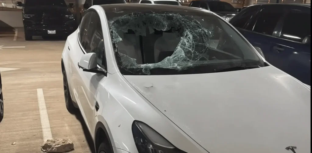 pic of Tesla model 3 broken windshield