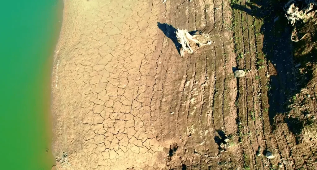 pic of low water levels, drought, Food Insecurity, problems in the world