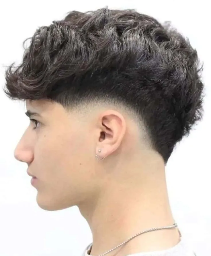 Best Gen Z Haircuts: The Ultimate Guide (with Images) 7 image of Edgy Undercut