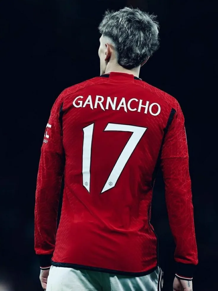 image of Garnacho Haircut Back View