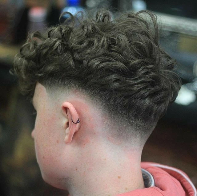 High Taper Fade Haircuts for Men: Styles & Inspiration 4 image of High Taper Fade with Curly Hair, High Taper Haircut
