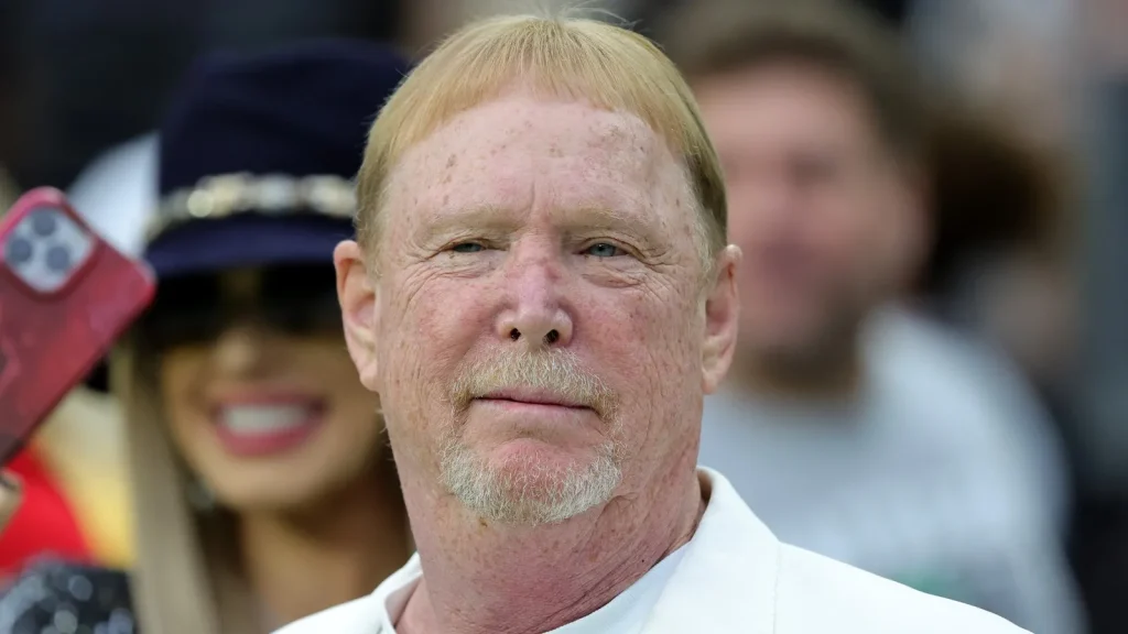 Mark Davis Haircut: The Ultimate Guide (with Images)2025 1 Mark Davis Haircut