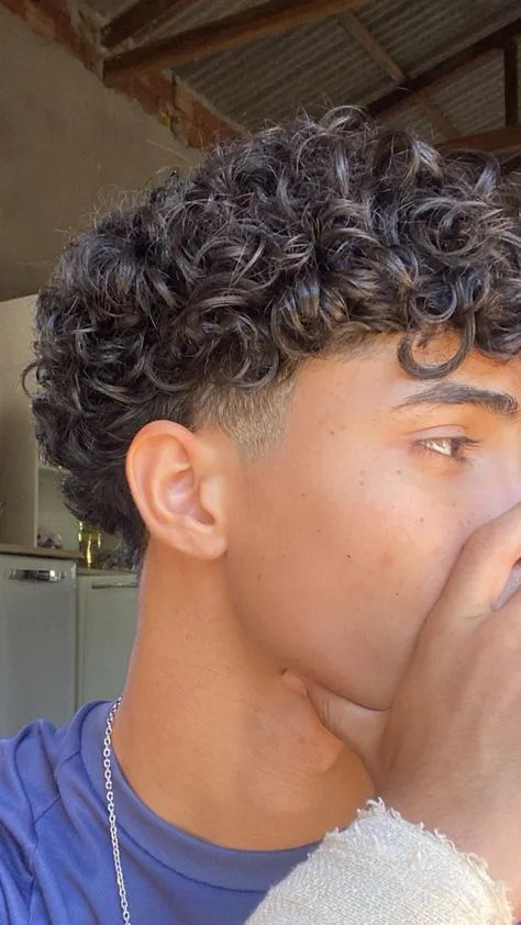 Best Curly Edgar Styles for Men: Short, Medium & Long Curly Hair 3 image of Medium-Length Curly Edgar Haircut