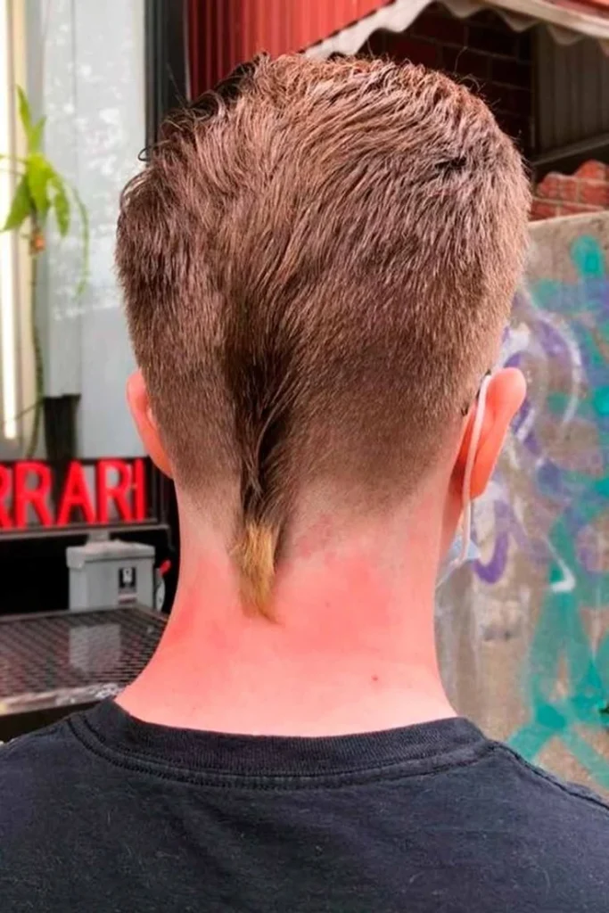 Rat Tail Haircut: The Ultimate Guide (with Images) 2 image of Rat Tail Haircut