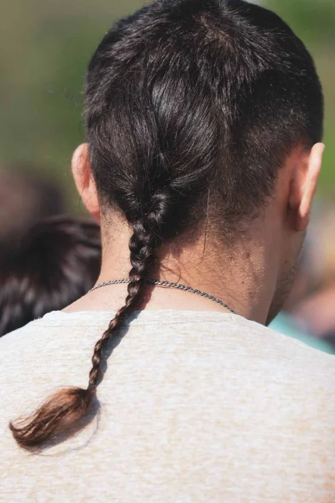 Rat Tail Haircut: The Ultimate Guide (with Images) 5 image of Mexican Rat Tail Haircut