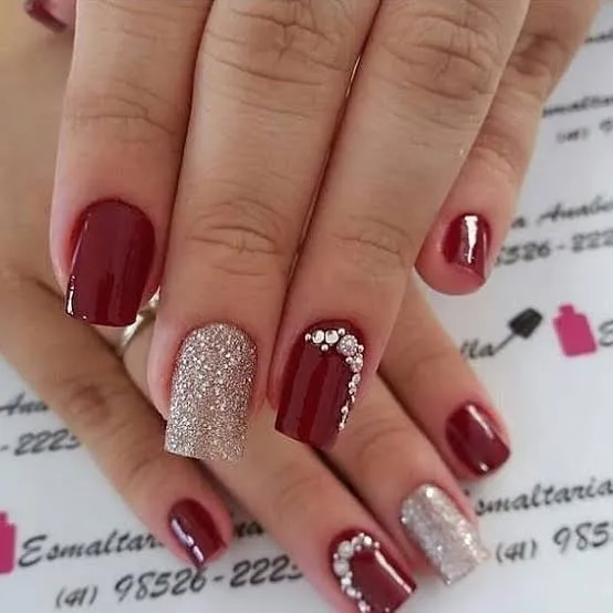 40 Stunning Red Nail Designs: 2026 Trends & Classic Styles 6 Red Ombre and Gradient Designs