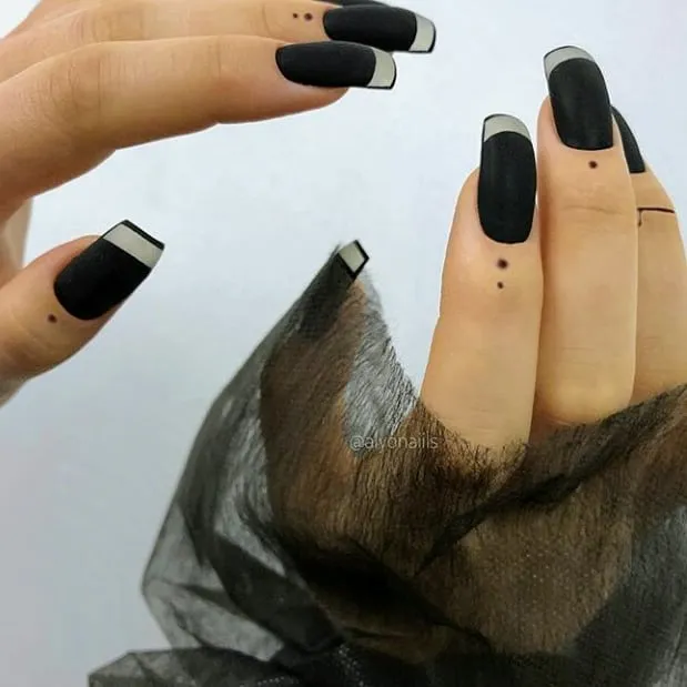 Black Nail Designs: The Ultimate Guide to Creating Bold, Elegant & Timeless Manicures That Suit Every Style 3 classic glossy black nails