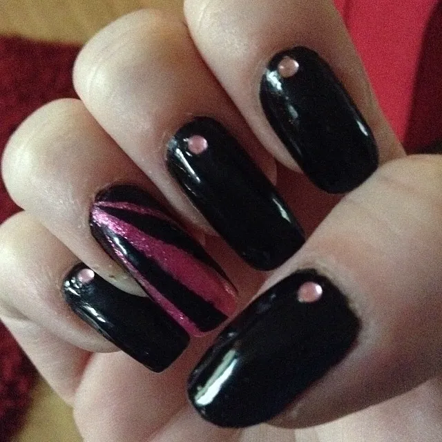 Black Nail Designs: The Ultimate Guide to Creating Bold, Elegant & Timeless Manicures That Suit Every Style 13 Black Geometric and Architectural